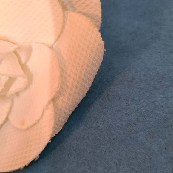 Chanel Camellia Textile Corsage - Picture 10 of 14